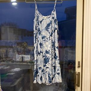 NWT H&M blue floral sundress - size Large